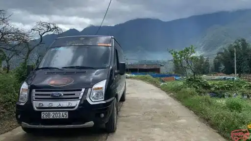 Dream Transport Bus Front Image