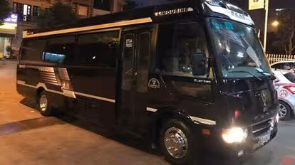 Bằng Phấn Bus-Front Image