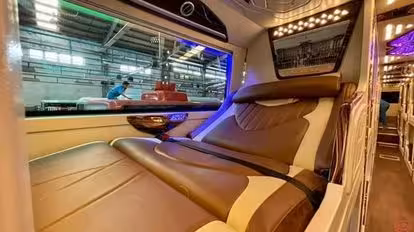 Bằng Phấn Bus-Seats Image