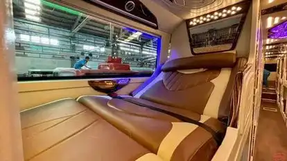 Bằng Phấn Bus-Seats Image