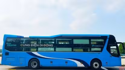 Quang Nghị Bus-Side Image