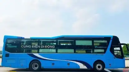Quang Nghị Bus-Side Image