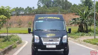 Daily Limousine Bus-Front Image