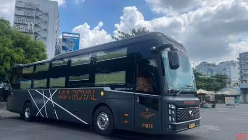 Long Van Limousine Bus Front Image
