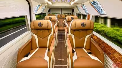 Quang Mười Bus-Seats Image