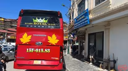 Kết Đoàn Bus-Side Image