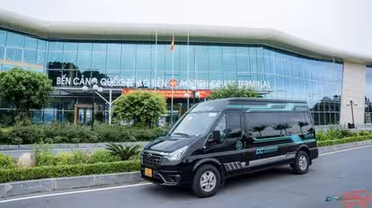 Vân Đồn Xanh Bus-Front Image