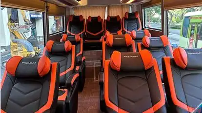 Hạnh Cafe Bus-Seats Image