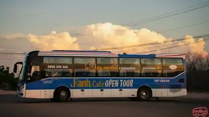 Hạnh Cafe Bus-Front Image