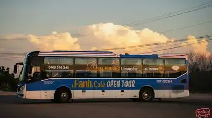 Hanh Cafe Bus-Front Image