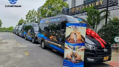 X.E Việt Nam Bus-Side Image