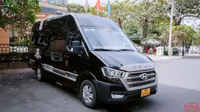 Toàn Thắng Bus-Front Image
