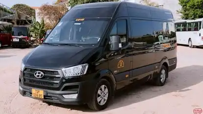 Toàn Thắng Bus-Front Image