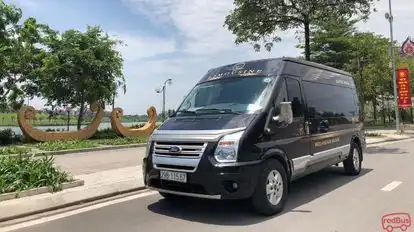 Nguyễn Gia Limousine Bus-Front Image