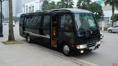 Vietnam Explore Bus-Front Image