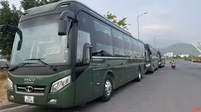 Cúc Tùng Bus-Side Image