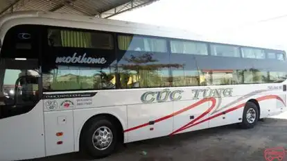 Cúc Tùng Bus-Side Image