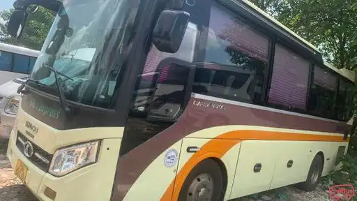 Sapa Express Bus Front Image
