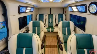 Hoàng Yến Logistics Bus-Seats Image