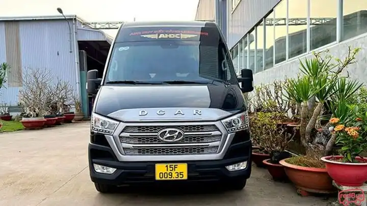 Anh Huy Dat Cang Limousine Bus Front Image
