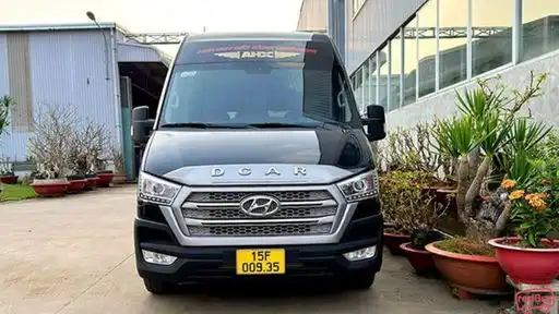 Anh Huy Dat Cang Limousine Bus Front Image