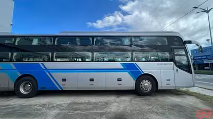 Hoàng Anh Bus-Side Image