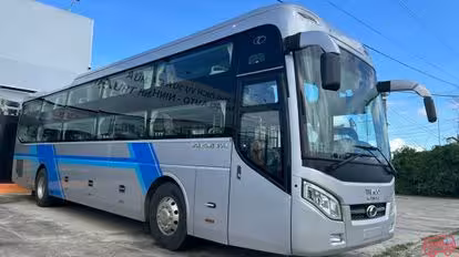 Hoàng Anh Bus-Side Image