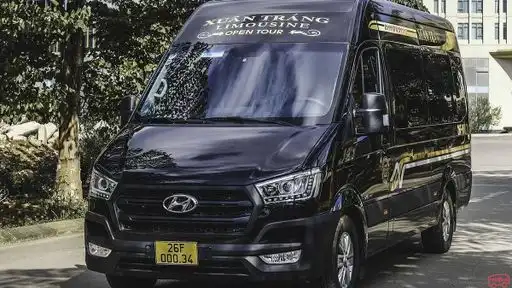 Xuân Tráng Limousine Bus Front Image