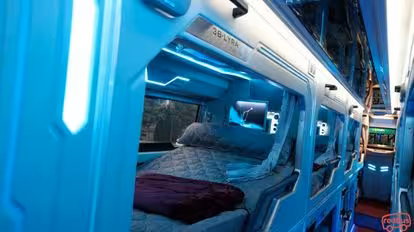 Xuân Tráng Limousine Bus-Side Image