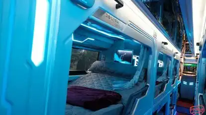 Xuân Tráng Limousine Bus-Side Image