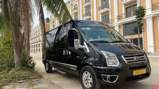 Anh Tùng Limousine Bus Front Image