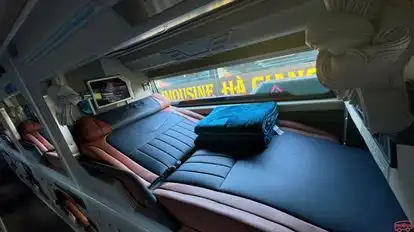 Quang Tuyến Bus-Seats Image