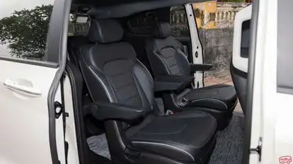 Caro Luxury Bus-Seats layout Image