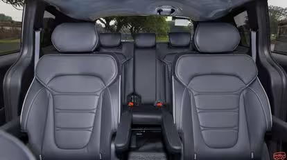 Caro Luxury Bus-Seats Image
