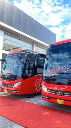Quang Dũng VIP Limousine Bus-Front Image