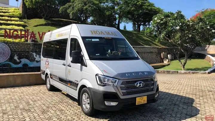 Hoa Mai Bus Front Image