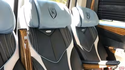 Hoa Mai Bus-Seats Image