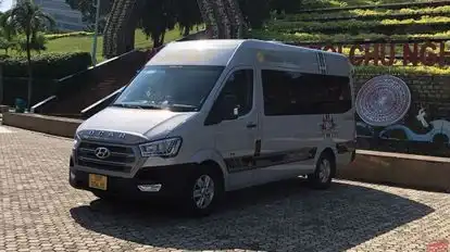 Hoa Mai Bus-Side Image