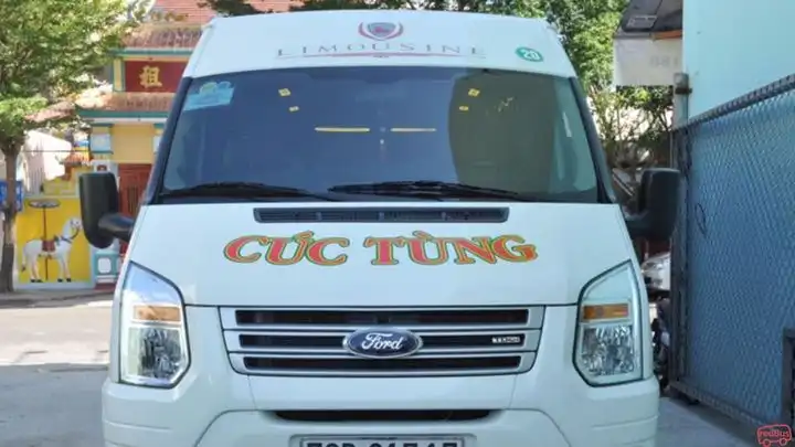 Cúc Tùng Limousine Bus Front Image
