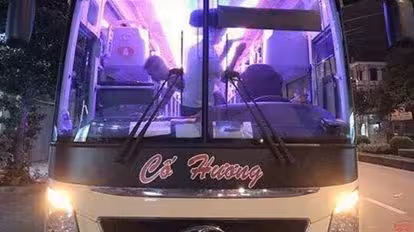 Cố Hương Travel Bus-Front Image