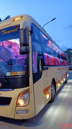 Cố Hương Travel Bus-Side Image