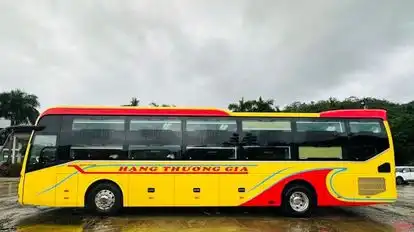 Quang Hạnh Bus-Side Image