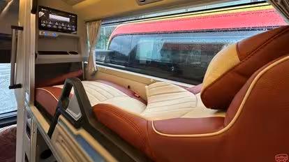 Quang Hạnh Bus-Seats Image