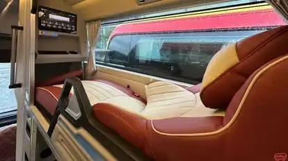 Quang Hạnh Bus-Seats Image
