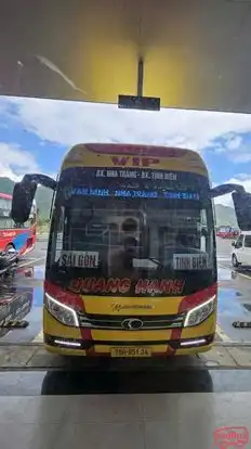 Quang Hạnh Bus-Front Image