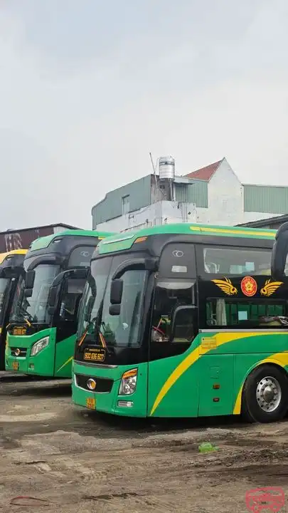Tuấn Tú Express Bus Front Image