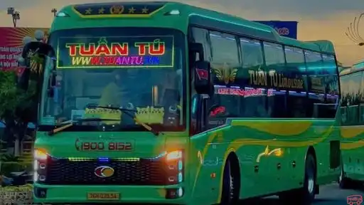 Tuấn Tú Express Bus Front Image