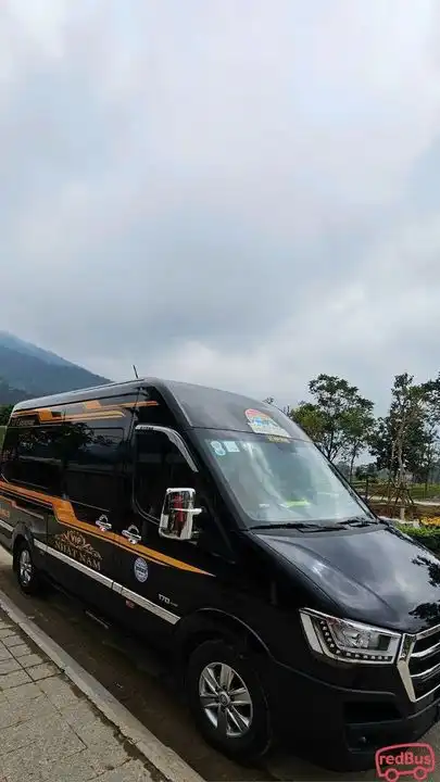 Nhật Nam Limousine Bus Front Image