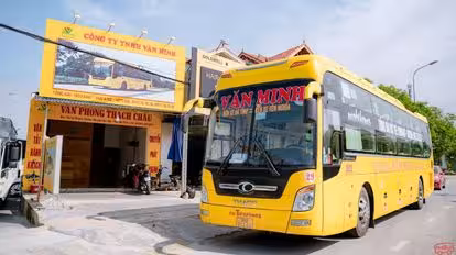 Văn Minh Bus-Side Image