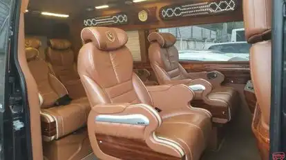 IVietnam Travel Bus-Amenities Image